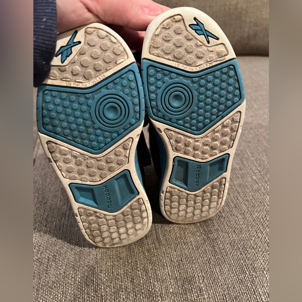 Reebok pump basketball shoes- toddler size 11 - Picture 8 of 11